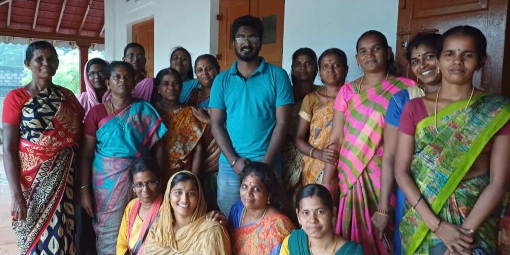 Training women from neighbouring villages